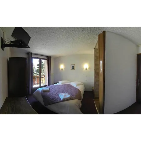 Les Gardettes Hotel 4*