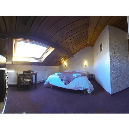 Hotel Les Gardettes 4*