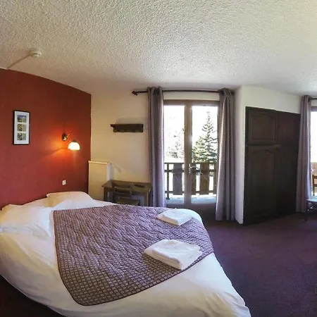 Les Gardettes Hotel 4*