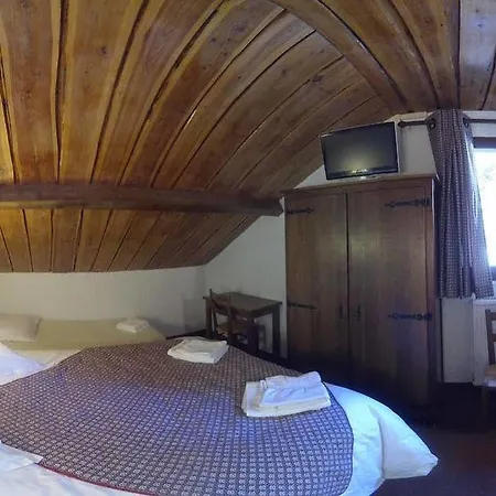 Les Gardettes Hotel